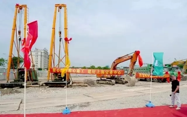 扩展资料：上海宝业中心幕墙安装过程 - 图3