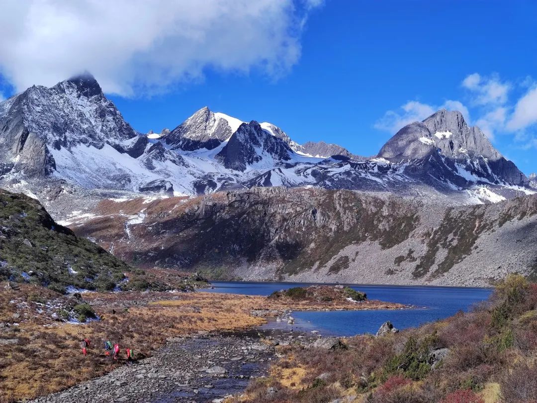 *攀登美女神山夏羌拉，它是川西最美最小众的5000米级雪山 - 图63