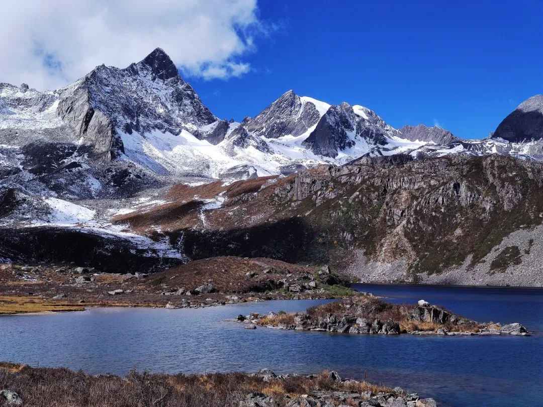 *攀登美女神山夏羌拉，它是川西最美最小众的5000米级雪山 - 图65