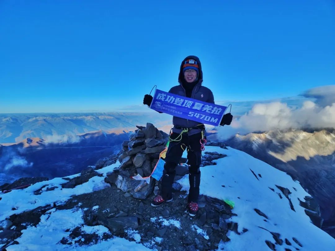 *攀登美女神山夏羌拉，它是川西最美最小众的5000米级雪山 - 图87