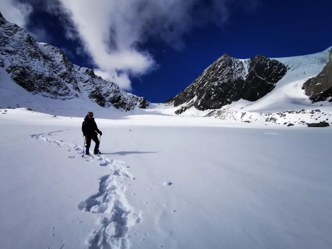 *攀登美女神山夏羌拉，它是川西最美最小众的5000米级雪山 - 图93