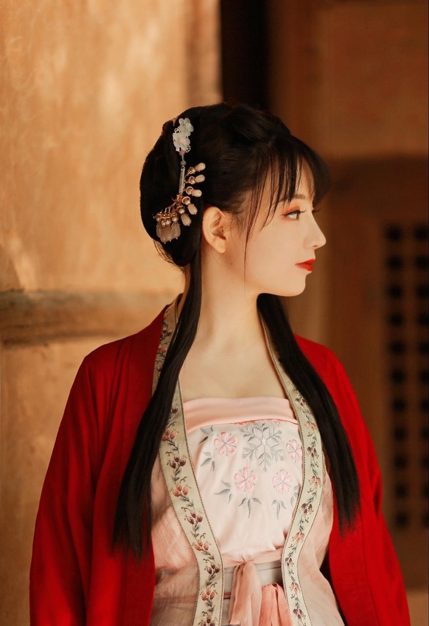 少女感十足的汉服穿搭技巧 - 图3